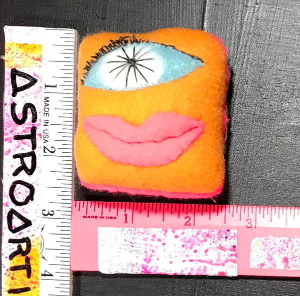 CREATURE | Treasure Troll & Finger Puppet : Rhonda